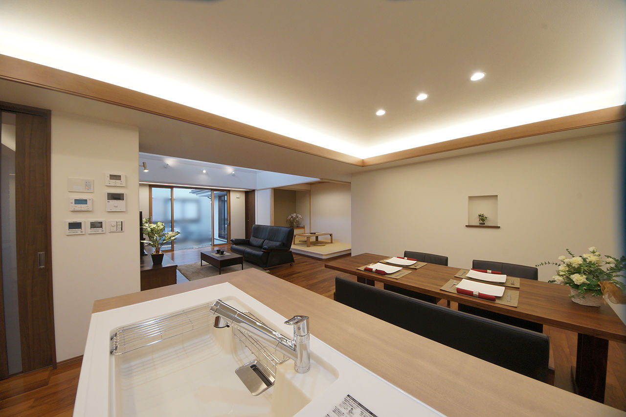 住宅工房 アリアンス(富士・富士宮・沼津) <富士宮市/ビルトインガレージ>縦横のびやかに広がる空間で家族が繋がる 生活を楽しみ、豊かにする家　の建築実例画像3