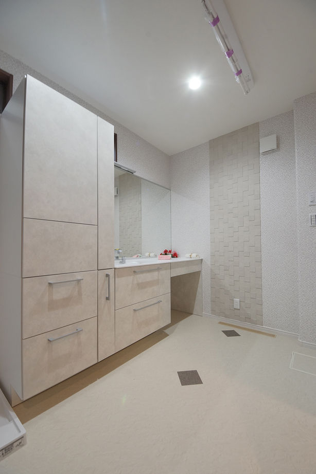 住宅工房 アリアンス(富士・富士宮・沼津) <富士宮市/ビルトインガレージ>縦横のびやかに広がる空間で家族が繋がる 生活を楽しみ、豊かにする家　の建築実例画像6