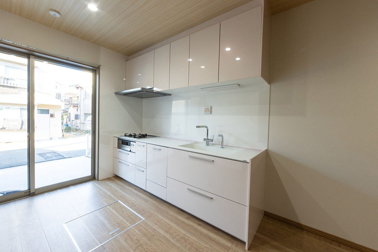 祥規建設 【京都市中京区／1000万円台／狭小地】住宅密集地で建てた3面採光、居心地のいいリビングがある家の建築実例画像4