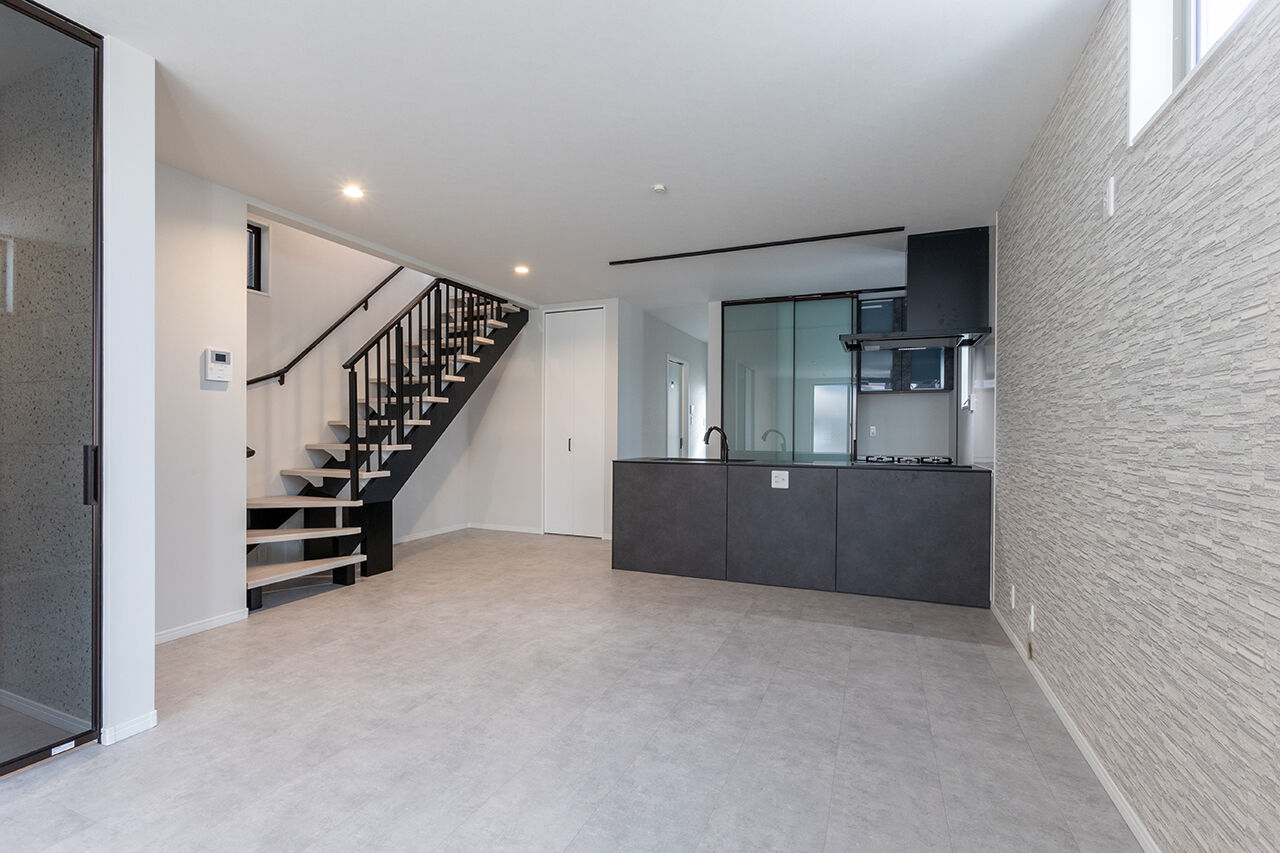 祥規建設 【宇治市／2000万円台／30坪台】屋上バルコニーが庭代わり！家族だけで楽しめるプライベート空間の建築実例画像3