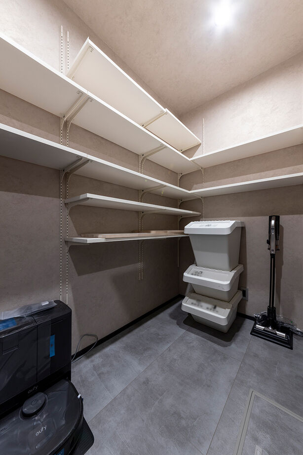 ハヤカワホーム 【3000万円台/30坪台/平屋】お洒落で機能的、子育て世代のホテルライクな平屋。景色を楽しむ広いリビングの建築実例画像6