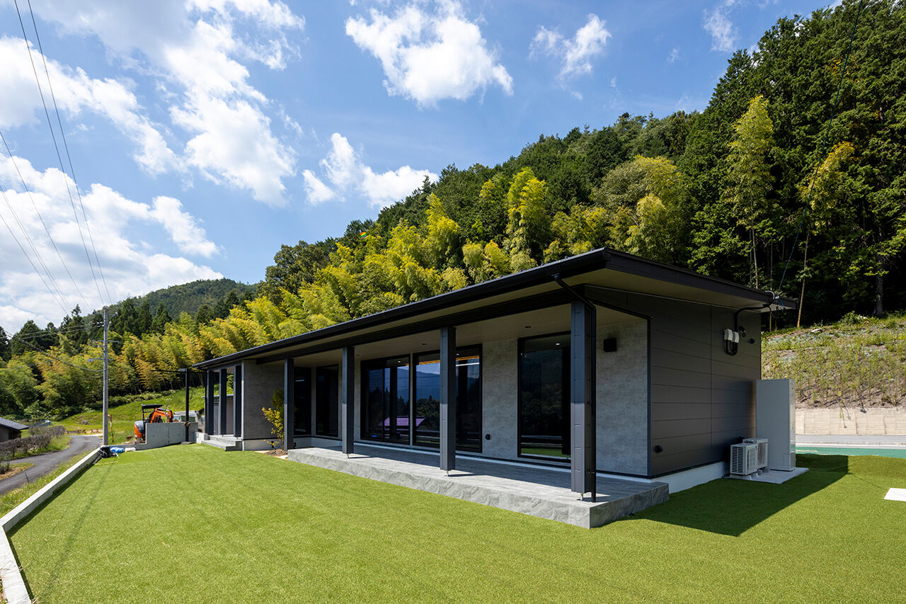 ハヤカワホーム 【3000万円台/30坪台/平屋】お洒落で機能的、子育て世代のホテルライクな平屋。景色を楽しむ広いリビングの建築実例画像10