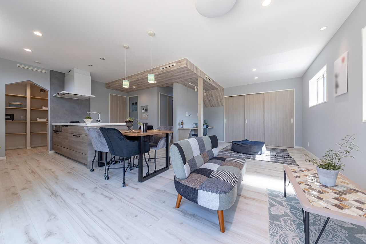 ハヤカワホーム 【2000万円台/30坪台/全館空調/ZEH】高い省エネ性。軽快動線や上手に隠す・スッキリ見せる収納も見どころの建築実例画像2