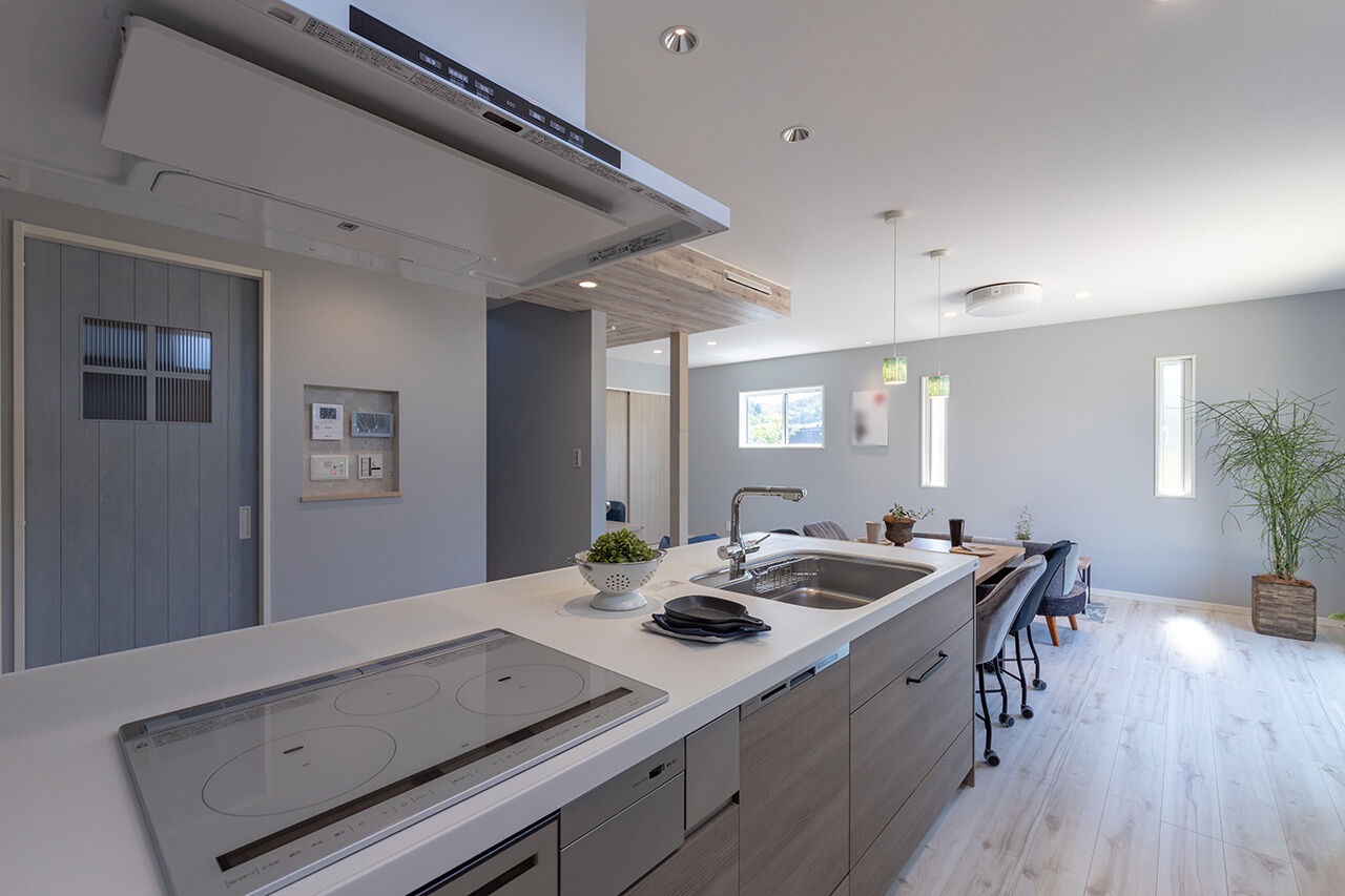 ハヤカワホーム 【2000万円台/30坪台/全館空調/ZEH】高い省エネ性。軽快動線や上手に隠す・スッキリ見せる収納も見どころの建築実例画像4