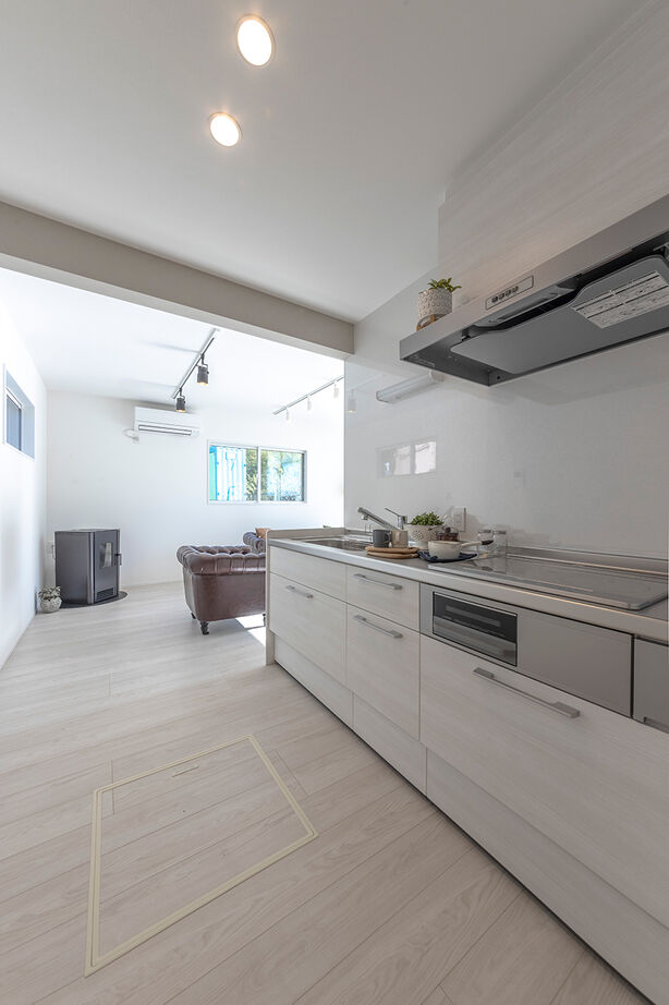 ハヤカワホーム 【1000万円台/20坪以下/平屋】暮らしに寄り添うコンパクト平屋。リビングとデッキから景色を楽しむ暮らしの建築実例画像4