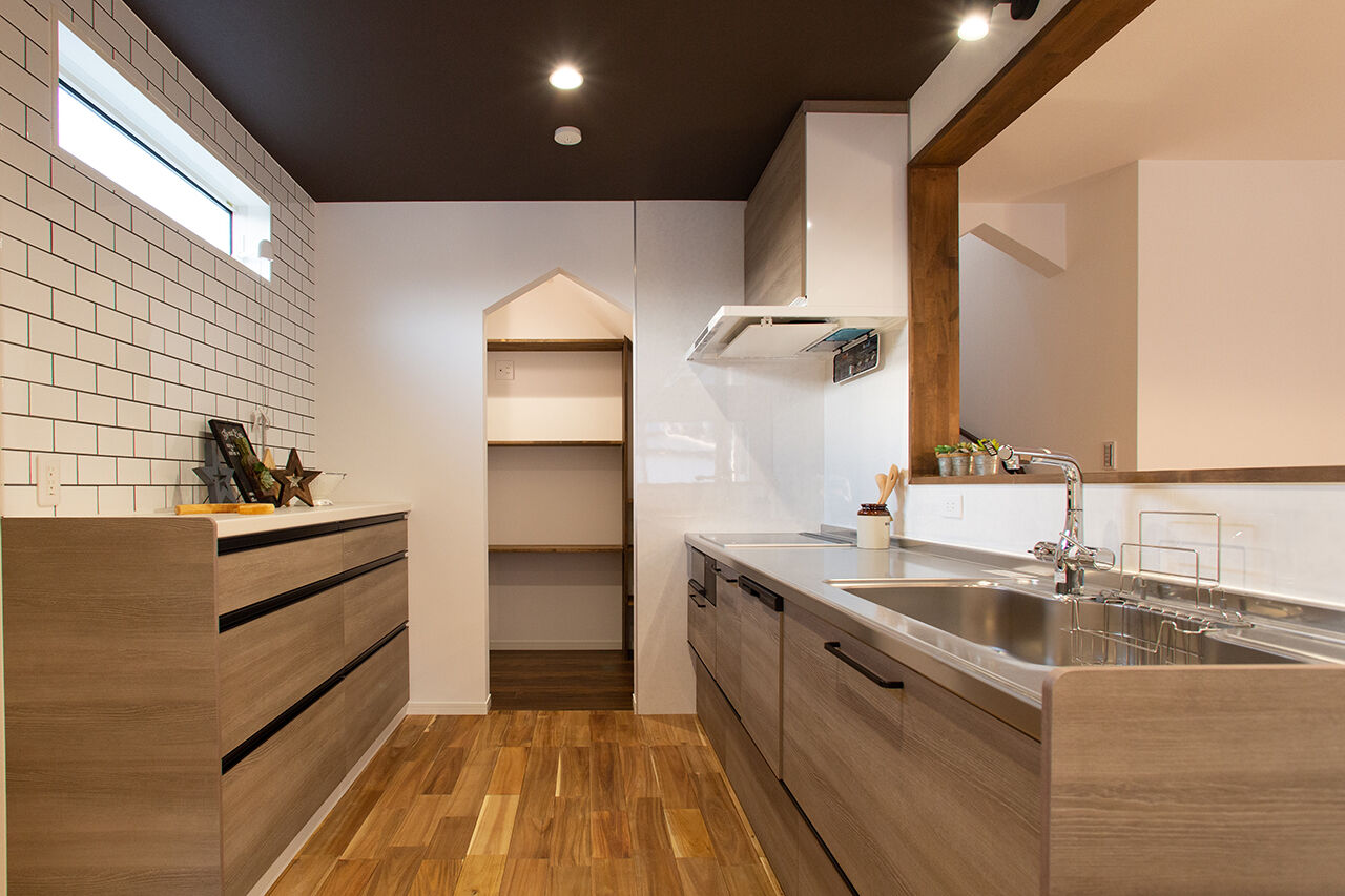 ハヤカワホーム 【2000万円台前半/サーファーズハウス】自分らしく自由に遊びゴコロある家づくり。素材にこだわりお洒落にの建築実例画像5