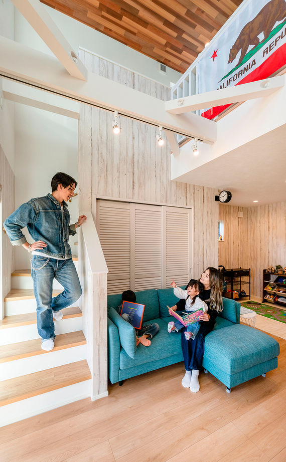 CPH【住起産業/静岡県東部】 【伊豆の国市/サーファーズハウス】開放感ある暮らしを満喫！カバードポーチが印象的なリゾートスタイルの建築実例画像3