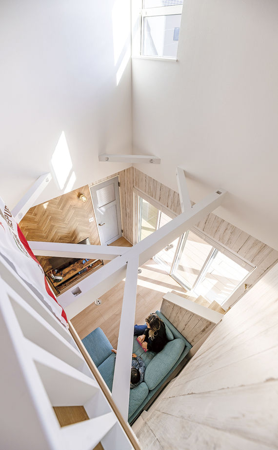 CPH【住起産業/静岡県東部】 【伊豆の国市/サーファーズハウス】開放感ある暮らしを満喫！カバードポーチが印象的なリゾートスタイルの建築実例画像7