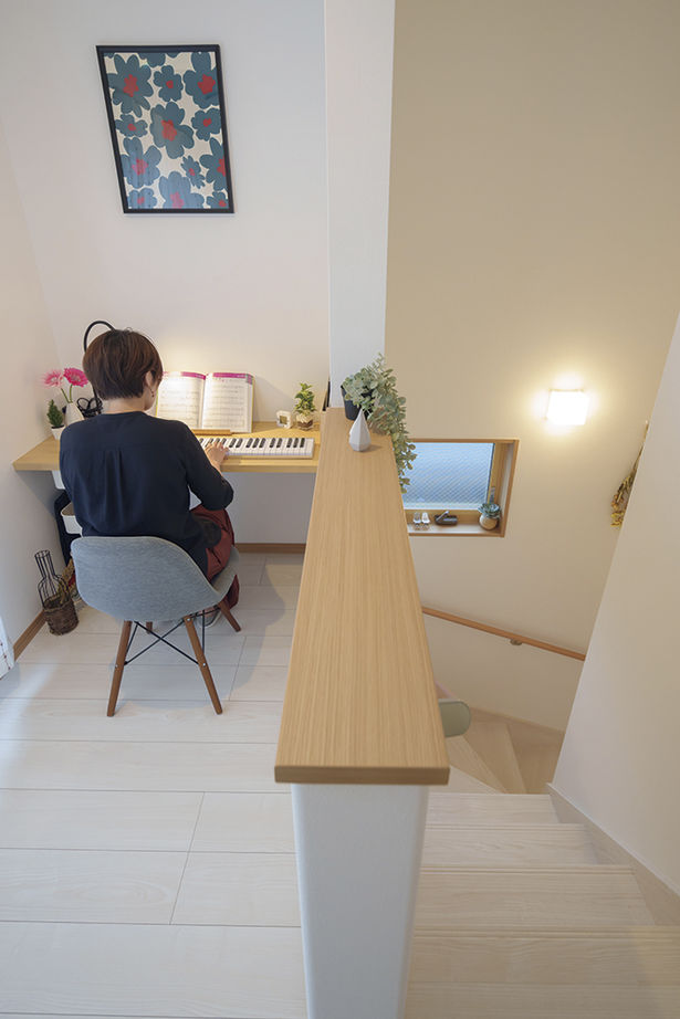 桧家住宅 【収納充実／間取図有】オリジナリティ溢れるキッチンとインテリアが魅せる、洗練された住まいの建築実例画像8