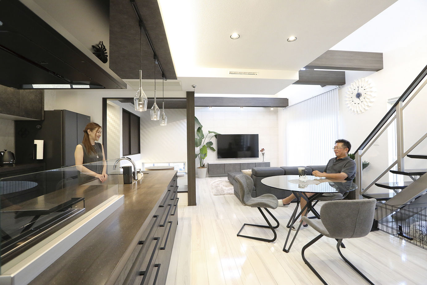 桧家住宅 【ペット／平屋／間取図有】人も愛犬も心地よい！ラグジュアリーな平屋が紡ぐ至福の時間の建築実例画像4