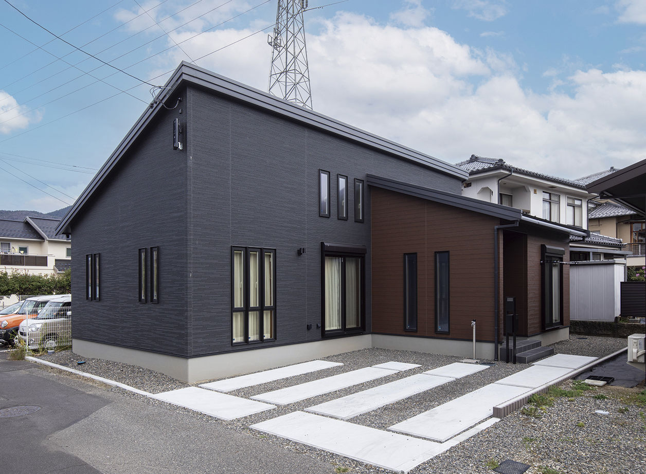 桧家住宅 【平屋／動線／間取図有】温もりのある空間と効率的な家事動線で、平屋ならではの快適な暮らしの建築実例画像2