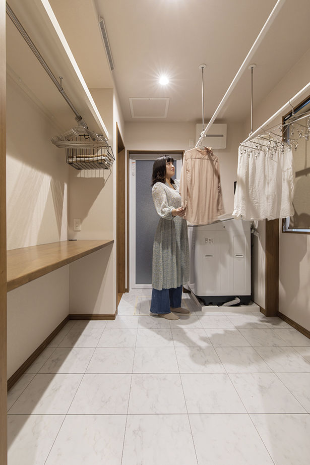 桧家住宅 【平屋／動線／間取図有】温もりのある空間と効率的な家事動線で、平屋ならではの快適な暮らしの建築実例画像7