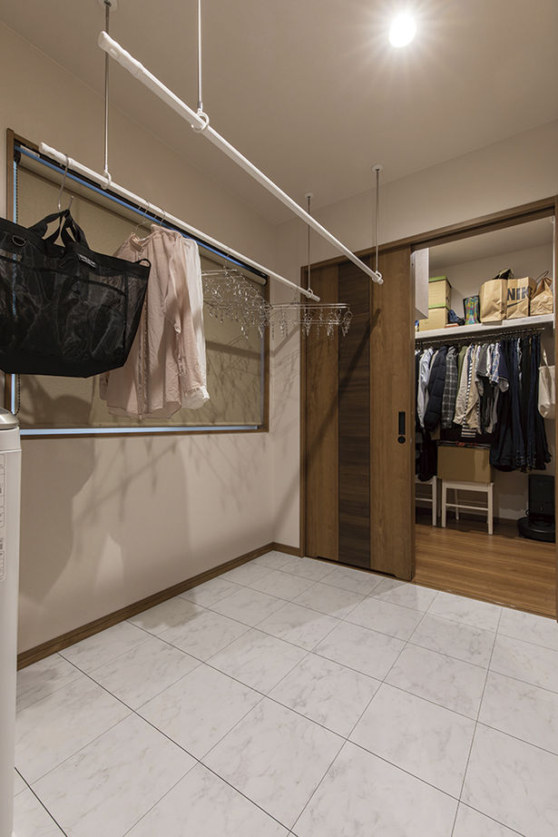 桧家住宅 【平屋／動線／間取図有】温もりのある空間と効率的な家事動線で、平屋ならではの快適な暮らしの建築実例画像8