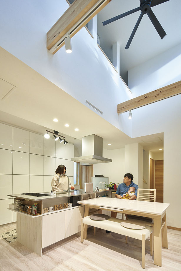 桧家住宅 【ビルトインガレージ／間取図】全館空調の快適さで健やかな暮らしを叶えた、完全分離型の二世帯住宅の建築実例画像2