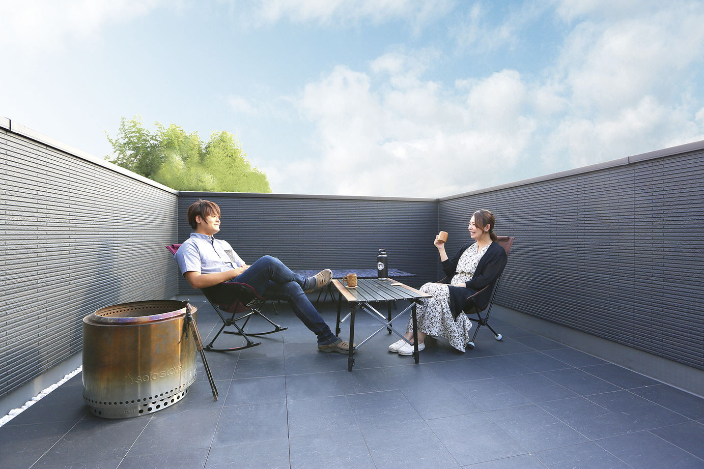 桧家住宅 【ビルトインガレージ／間取図有】屋上を楽しみ、趣味の道具をディスプレイした「隠れ家」のような住まいの建築実例画像3