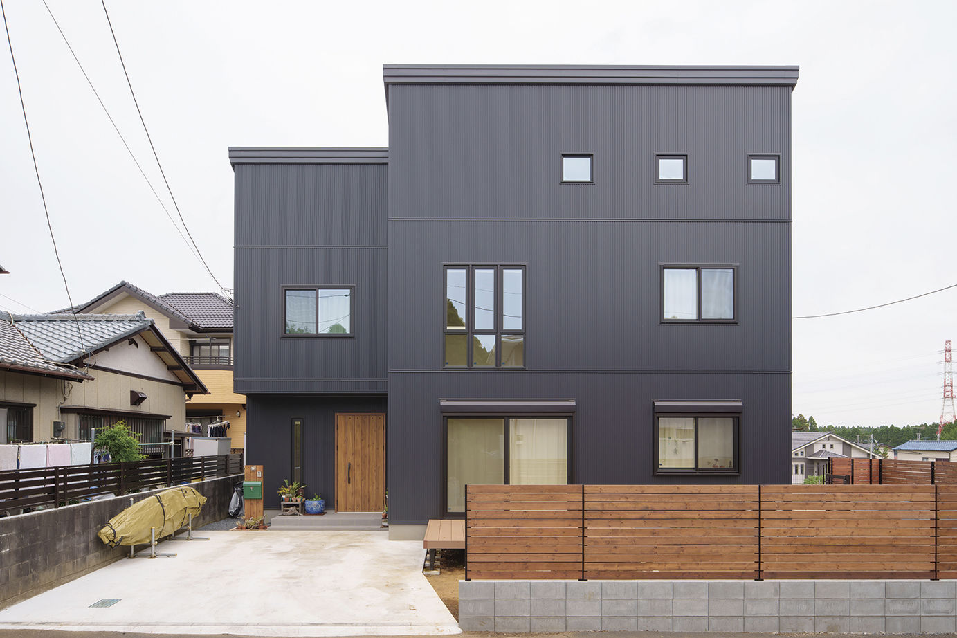 桧家住宅 【吹抜／北欧風／収納充実／間取図有】自然との心地いい調和を感じながら暮らす北欧風リゾートハウスの建築実例画像3