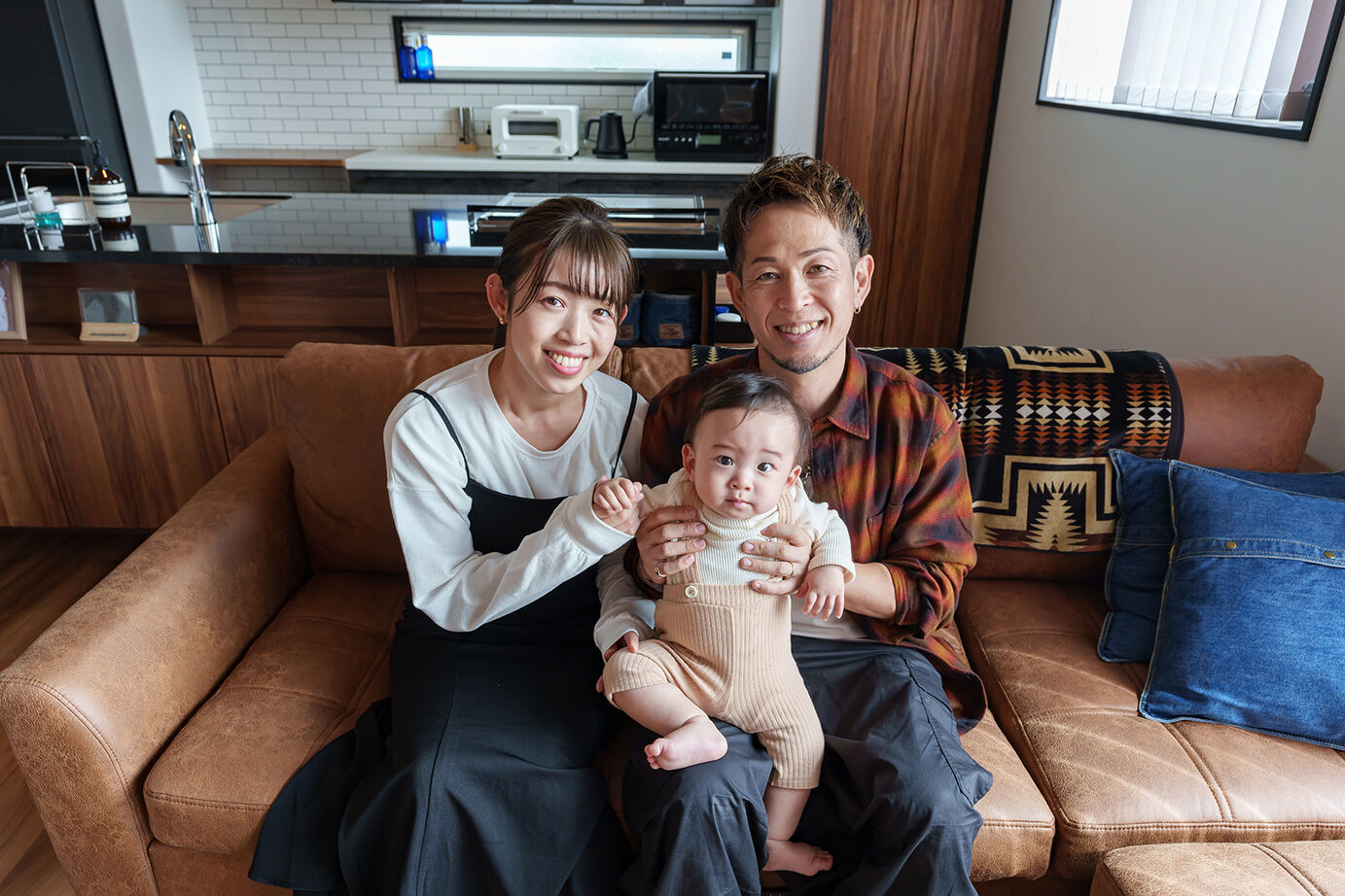 桧家住宅 【2階リビング／勾配天井／間取図】ウッディな素材感や間接照明の陰影を楽しむ「男前な家」の建築実例画像8