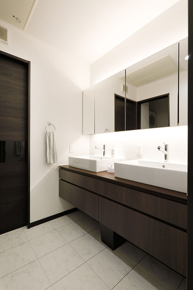 桧家住宅 【吹抜／オープン階段／ガレージ】家族が自然と集まることを大切に、家で過ごす楽しい時間を追求した住まいの建築実例画像7