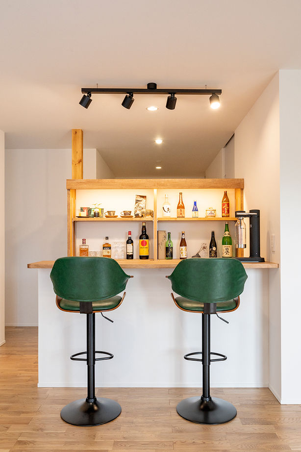 昭栄建設 【ガレージ/建築家デザイン/三重県】閉じながら開く、開放的な暮らし。ゆとりを重視したハイグレードな邸宅の建築実例画像5