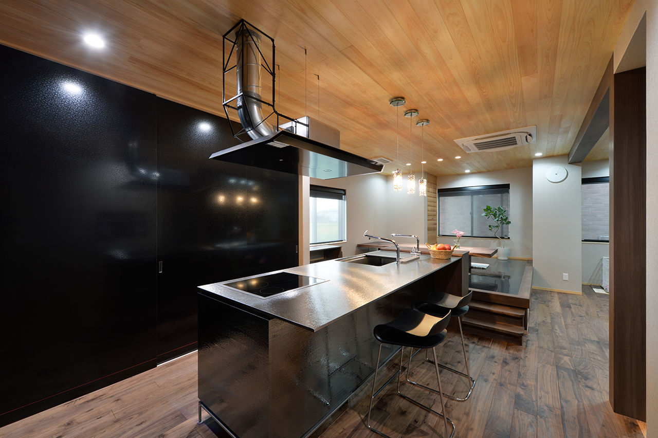 タナベ住建 【福井県鯖江市/2000万円台/49.9坪/2階セカンドリビング】玄関直結LDKと料亭のようなおもてなしダイニングの建築実例画像2