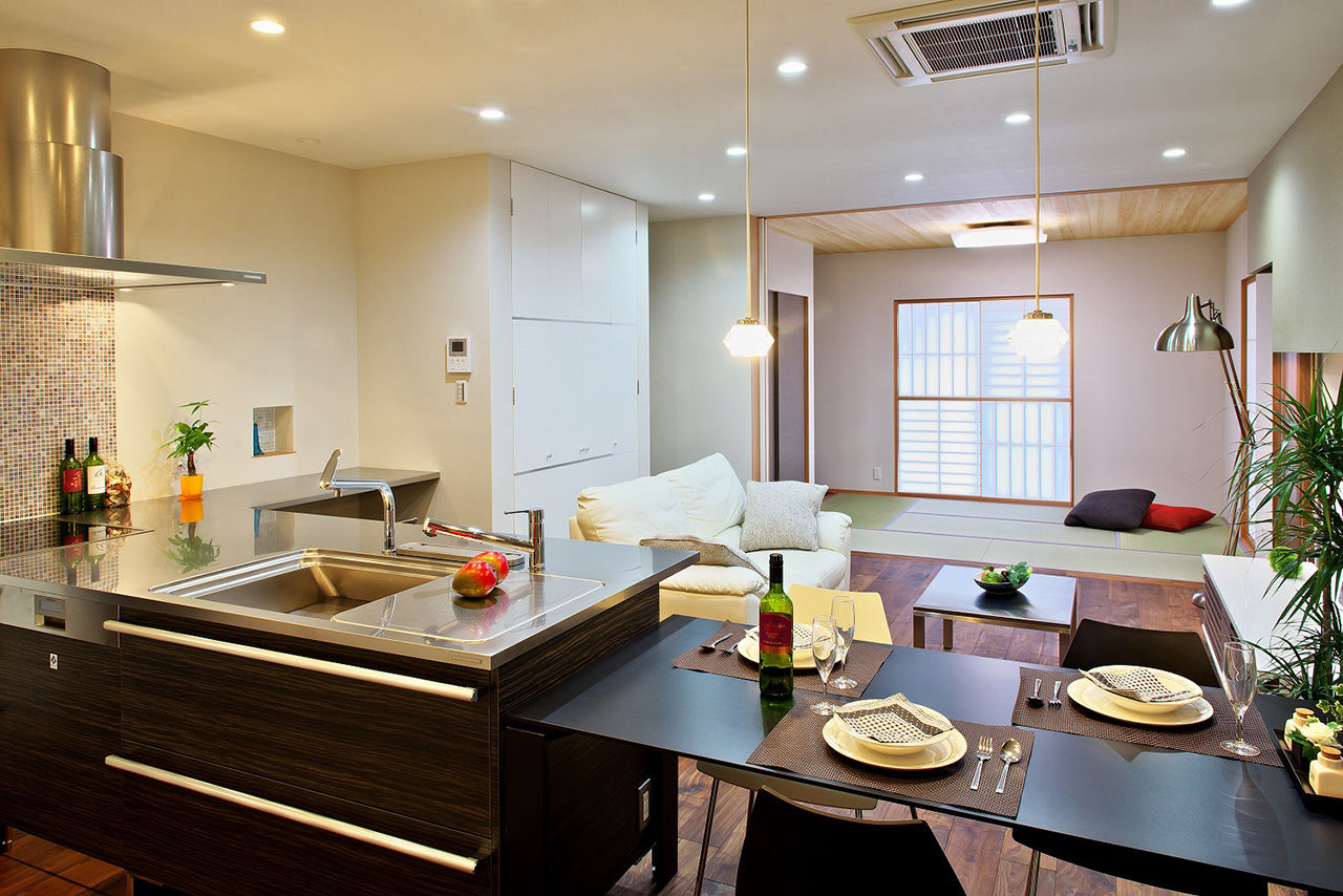 タナベ住建 【福井県越前市/2500～2999万円/40.8坪/4LDK/ドレスルーム】木格子と深い軒が印象的な、平屋風現代住宅の建築実例画像3