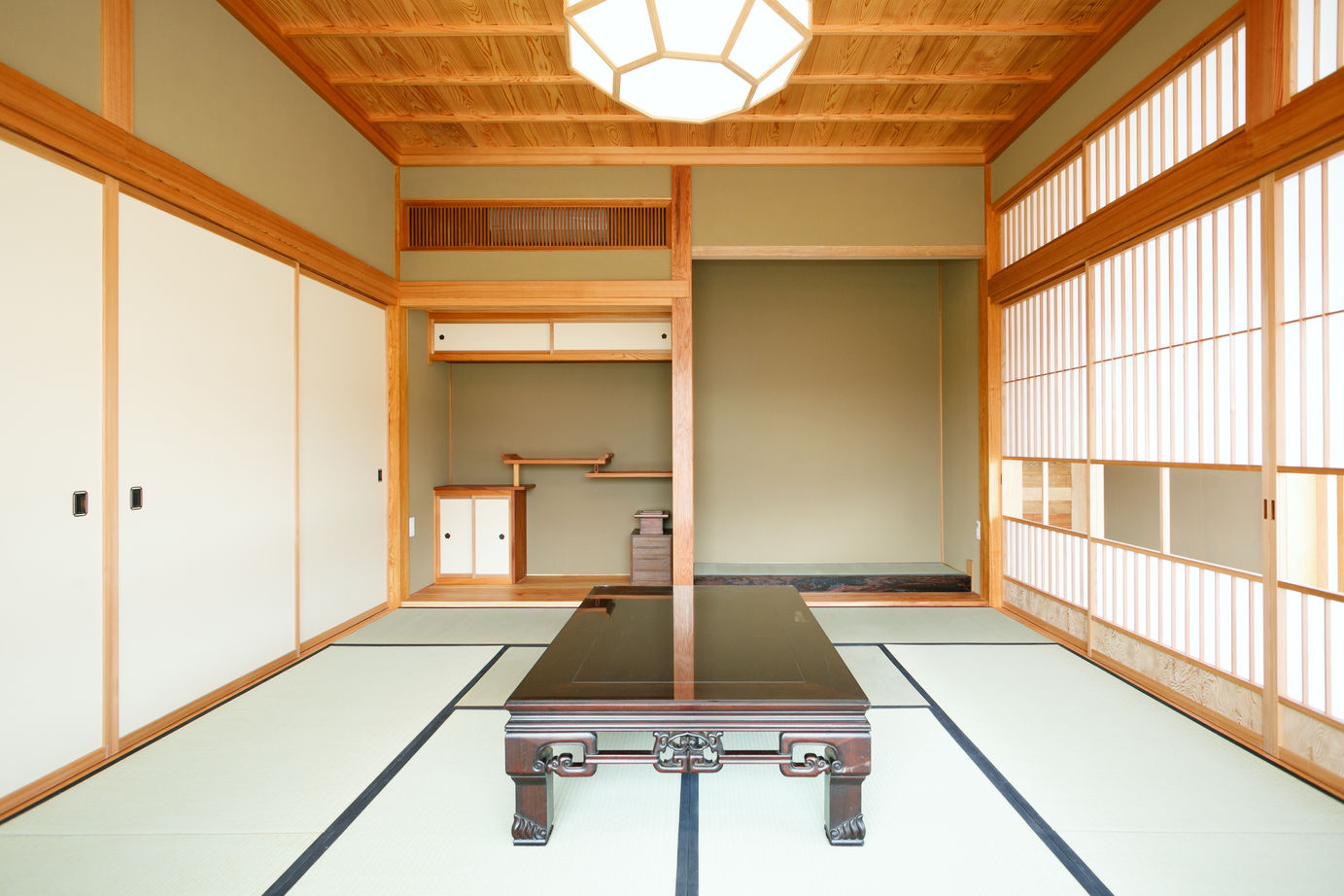 タナベ住建 【福井県越前市/3500～3999万円/69.9坪/和風住宅】落ち着きと趣を感じる、現代に蘇った古民家風の住まい の建築実例画像4