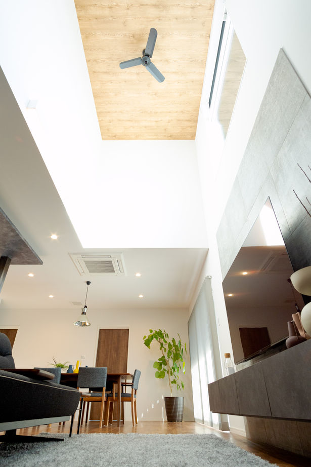 タナベ住建 【福井県越前市/2000万円台/39.5坪/吹き抜け/パッシブデザイン】開放感と省エネを両立した、心地よい暮らしの建築実例画像3