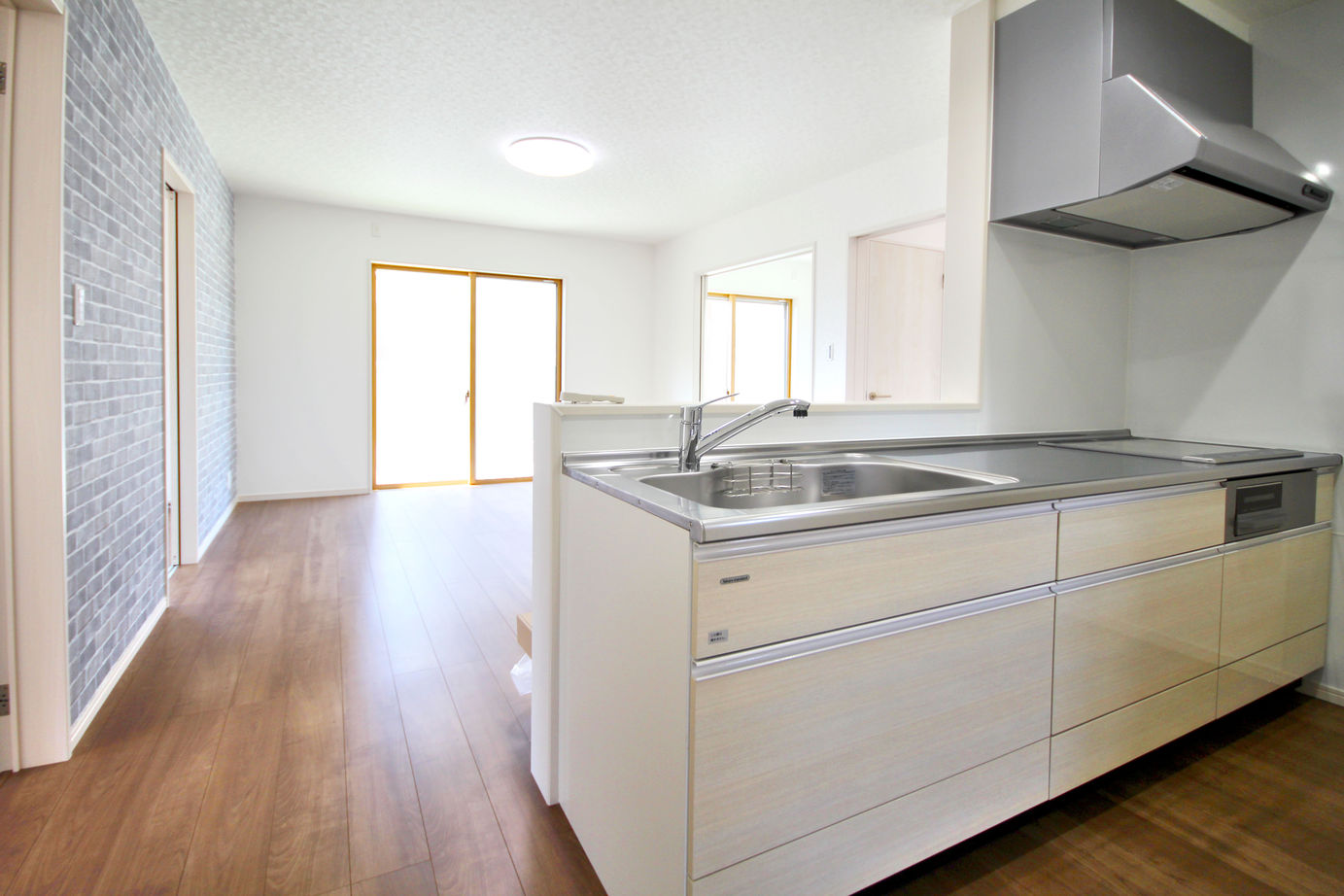 ホームサポート【佐賀県全域・福岡県南西部】 本体価格は1072万円！ローコストだけど、場所・仕様・外構・デザインにもっとこだわれる家の建築実例画像4