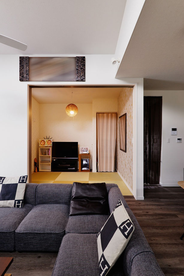 アオイ建設　一級建築士事務所 【相模原エリア/間取り図/ビルトインガレージ】愛犬たちとのびのび暮らす、第２のリビング「屋上」がある家の建築実例画像6