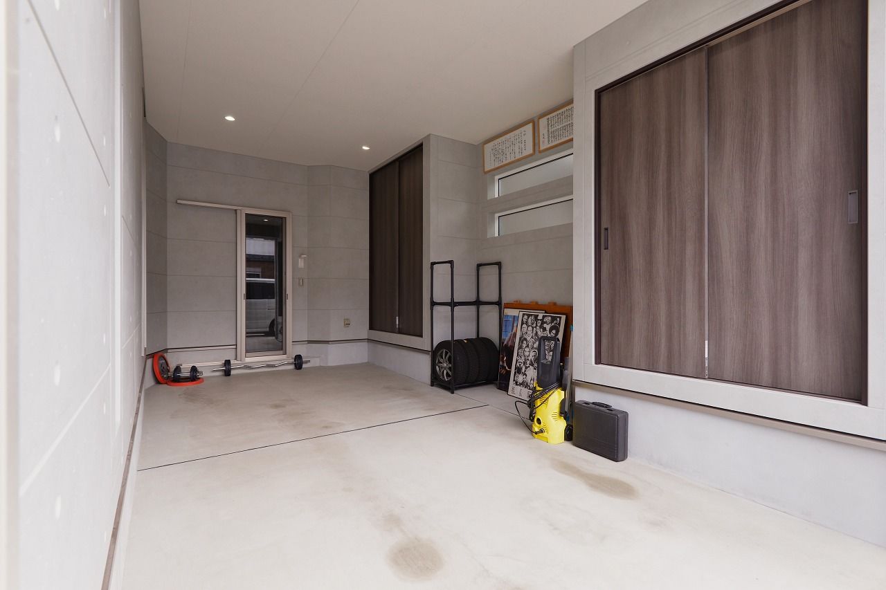 アオイ建設　一級建築士事務所 【相模原エリア/間取り図/ビルトインガレージ】愛犬たちとのびのび暮らす、第２のリビング「屋上」がある家の建築実例画像9