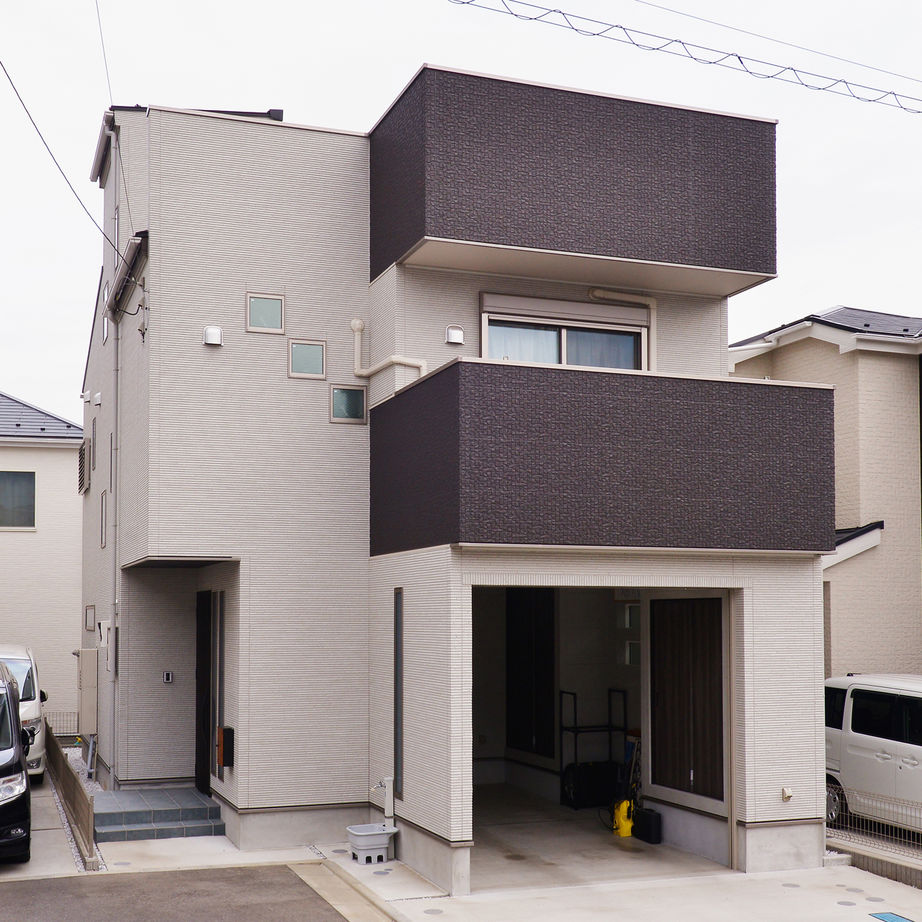 アオイ建設　一級建築士事務所 【相模原エリア/間取り図/ビルトインガレージ】愛犬たちとのびのび暮らす、第２のリビング「屋上」がある家の建築実例画像10