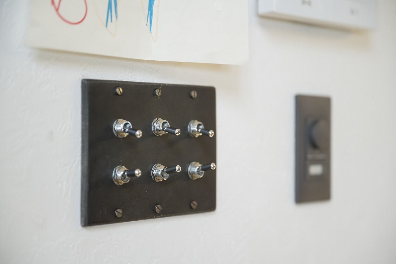 アオイ建設　一級建築士事務所 【2050万円／間取り図有】街を見下ろし、空を感じる絶景テラス。建築系の夫妻がかたちにした理想の家の建築実例画像9