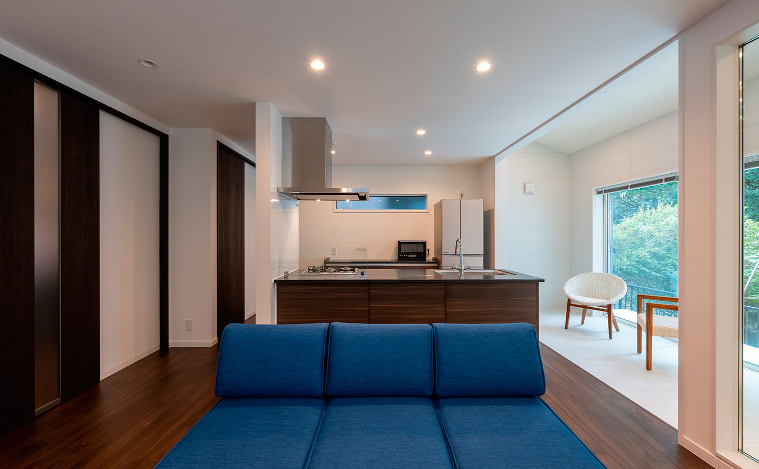 アオイ建設　一級建築士事務所 【2000万円台/27.3坪/間取り有】初めての神奈川県住まいは土地探しから一緒に。リビングにプールがある家の建築実例画像6