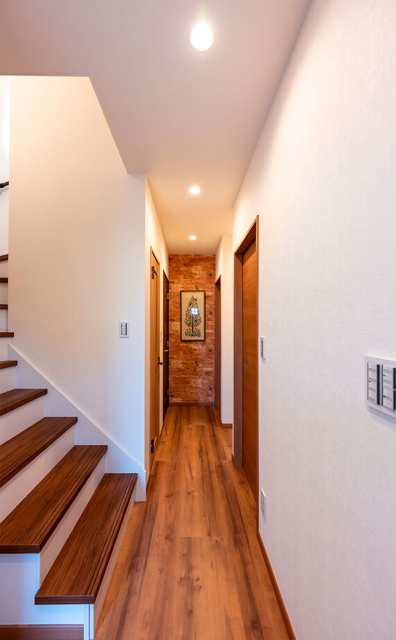 アオイ建設　一級建築士事務所 【2000万円台/27.7坪/間取り有/防音室/屋上】見晴らしの良さを活かした屋上と趣味を満喫する防音室がある家の建築実例画像4