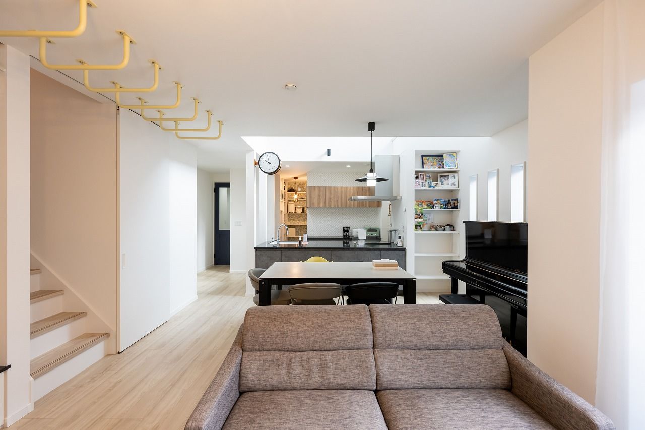 アオイ建設　一級建築士事務所 【2000万円台/間取り図有/吹き抜け】うんてい、ボルダリング、ルーフバルコニー。みんなで遊べる家が完成！の建築実例画像3