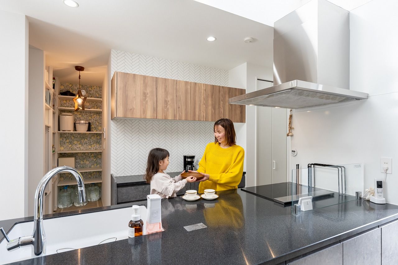 アオイ建設　一級建築士事務所 【2000万円台/間取り図有/吹き抜け】うんてい、ボルダリング、ルーフバルコニー。みんなで遊べる家が完成！の建築実例画像4