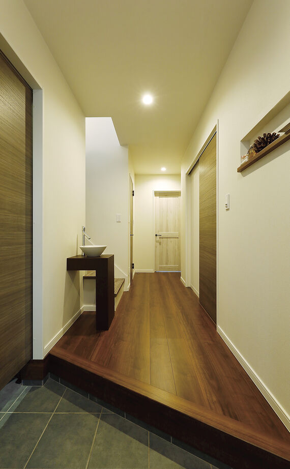 アオイ建設　一級建築士事務所 【3000万円台/45.1坪/間取り有/ビルトインガレージ】やりたいことを叶え、何年経っても住み心地満点の家の建築実例画像8