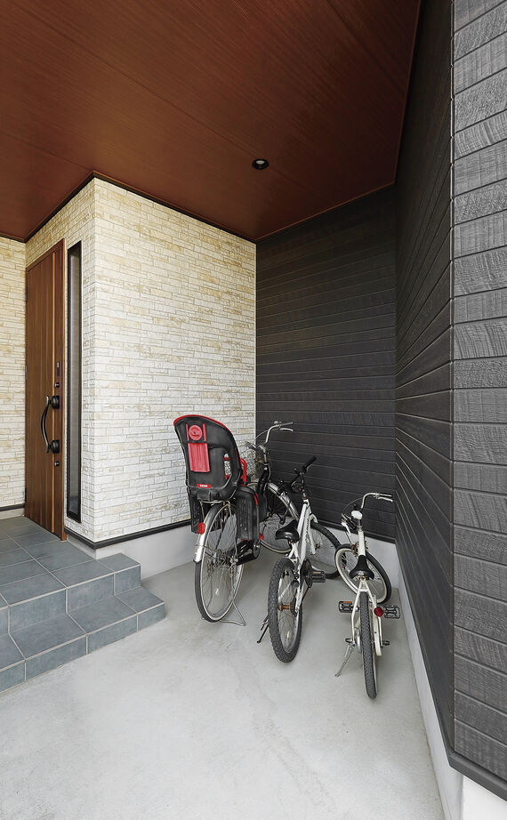 アオイ建設　一級建築士事務所 【3000万円台/45.1坪/間取り有/ビルトインガレージ】やりたいことを叶え、何年経っても住み心地満点の家の建築実例画像9