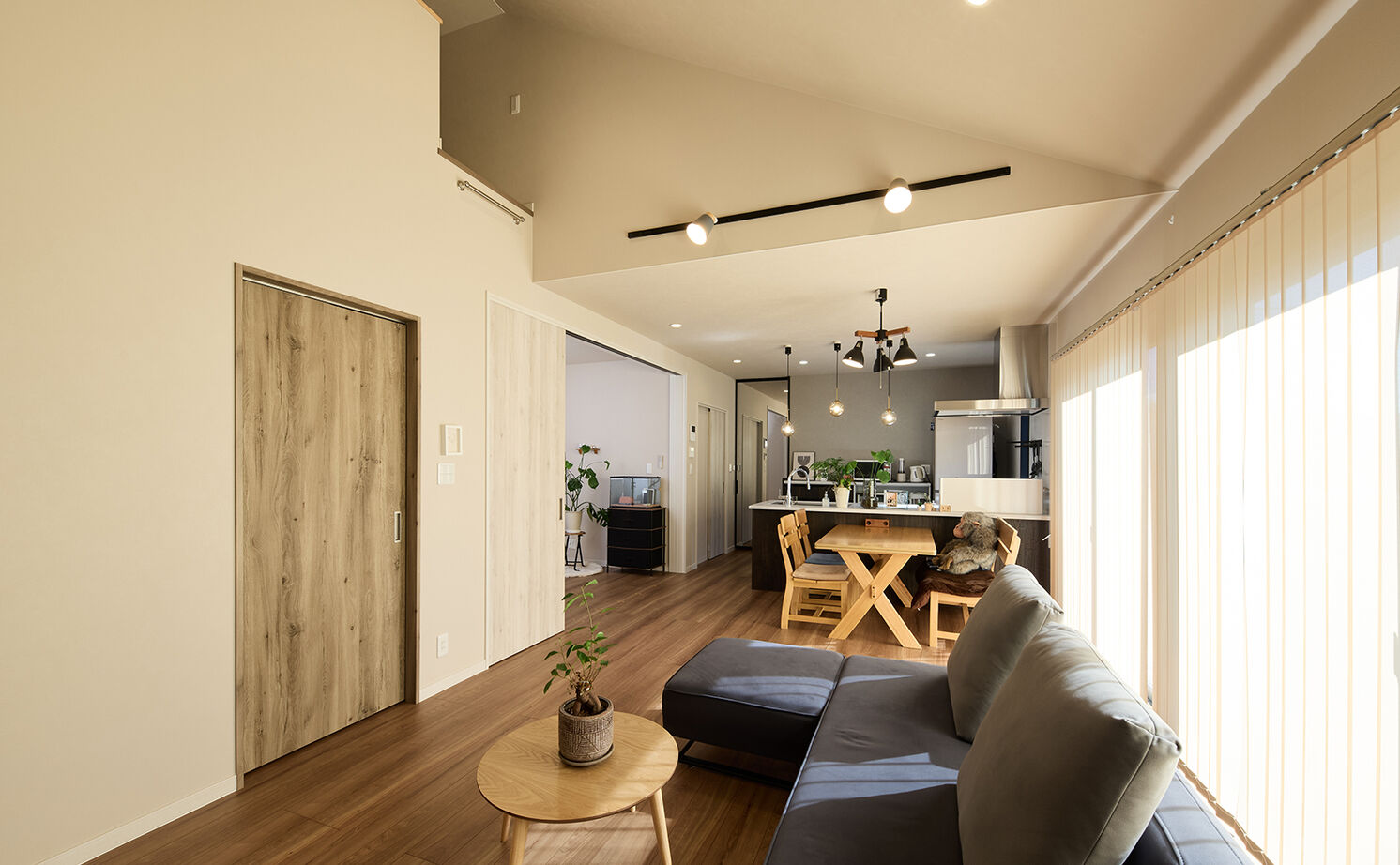 アオイ建設　一級建築士事務所 【2000万円台／平屋／間取り有】こだわりは“開放感”と“住宅性能”。プランを工夫し想像以上に心地よく！の建築実例画像3