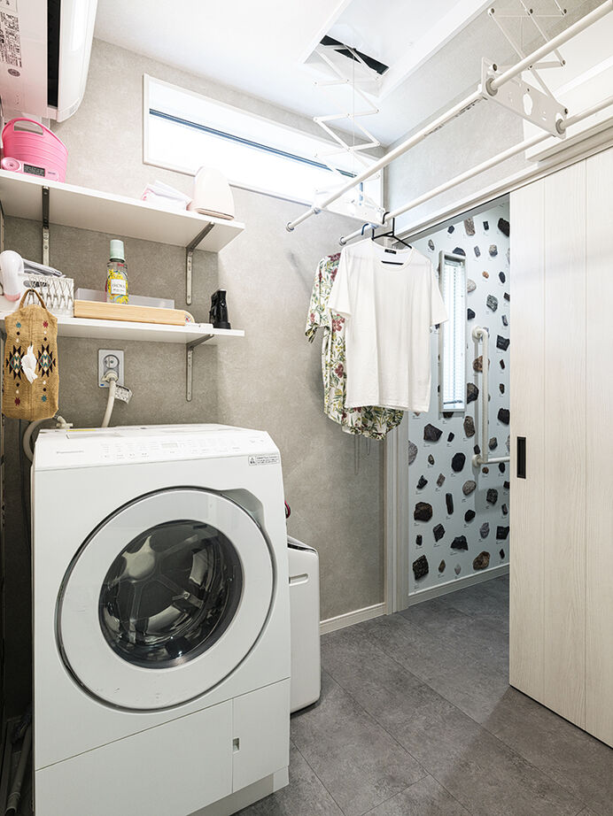 アオイ建設　一級建築士事務所 【3000万円台／二世帯／間取り図有】お母様との暮らしも、趣味の楽しみも全部叶えた、シック＆モダンな空間の建築実例画像8