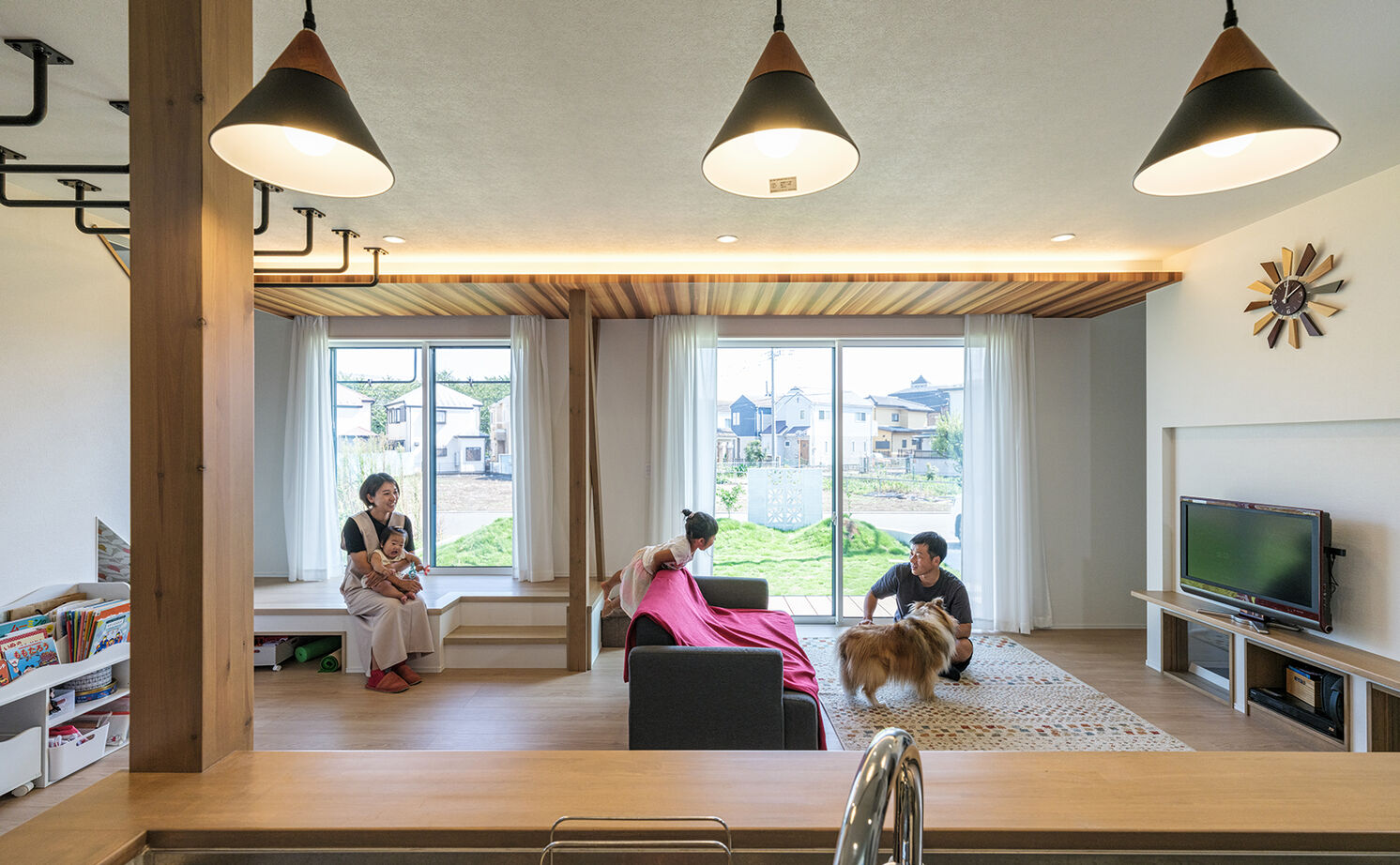 アオイ建設　一級建築士事務所 【3000万円台／アイランドキッチン／間取り図有】LDKは45平米以上で雲梯付き！思いきり楽しむマイホームの建築実例画像