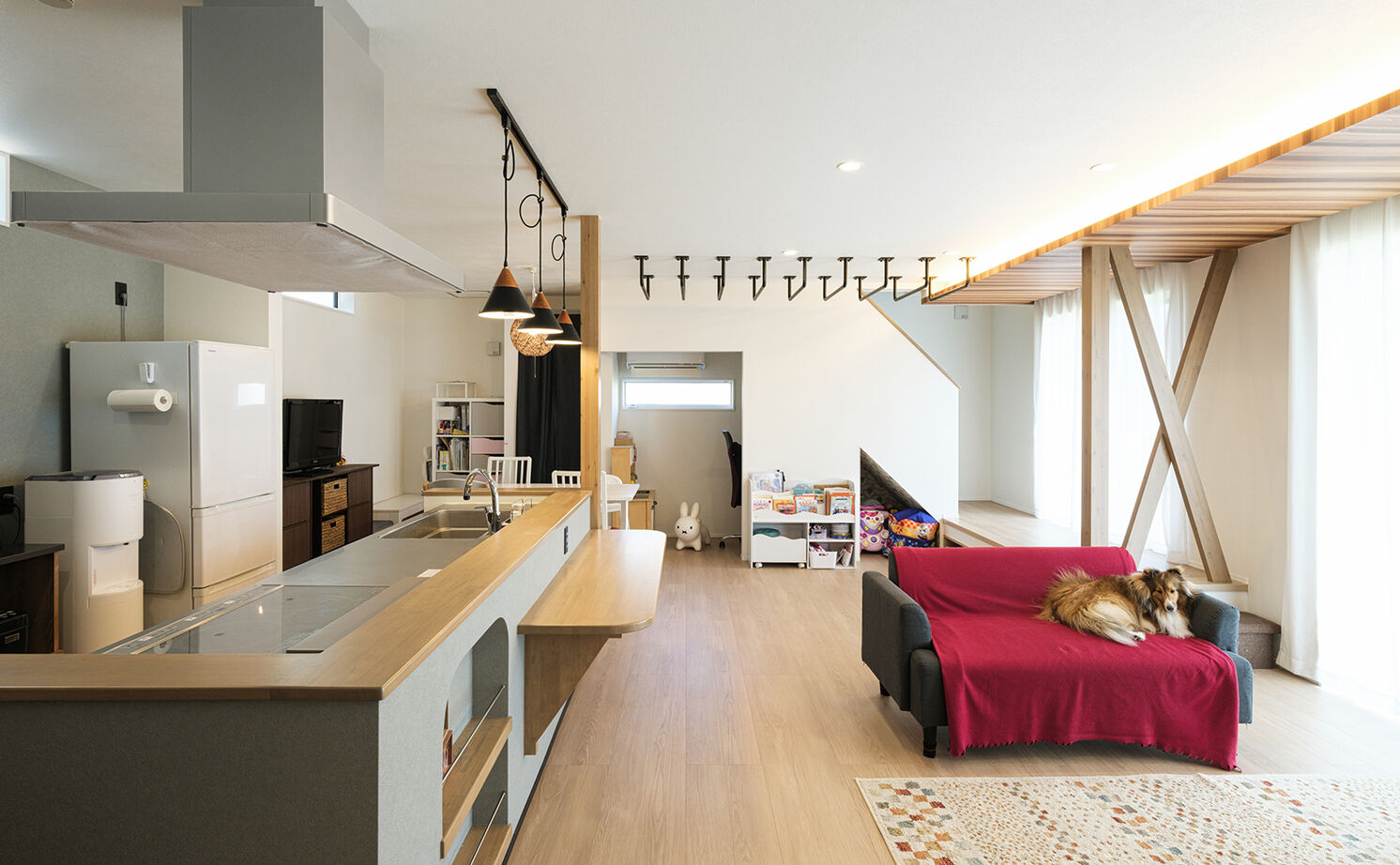 アオイ建設　一級建築士事務所 【3000万円台／アイランドキッチン／間取り図有】LDKは45平米以上で雲梯付き！思いきり楽しむマイホームの建築実例画像4