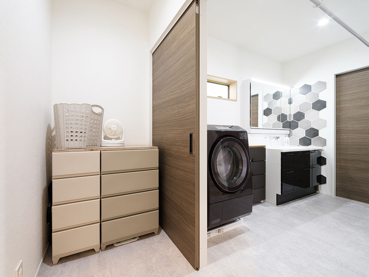 アオイ建設　一級建築士事務所 【2000万円台／長期優良住宅／間取り有】モデルハウスにひと目惚れ！癒しと暮らしやすさを両立した家への建築実例画像8