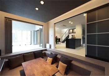 新日本ホームズ 「繋がり」と「独立性」が両立　丁度いい距離感の二世帯住宅の建築実例画像4