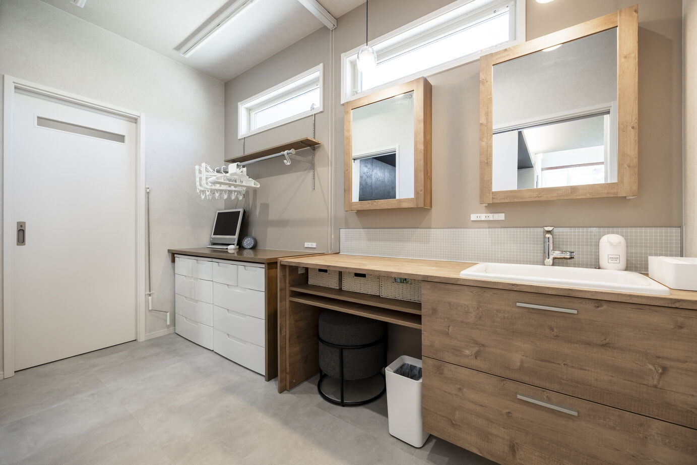 新日本ホームズ 【細部まで美しく整えた】心落ち着く上品な平屋の住まいの建築実例画像8