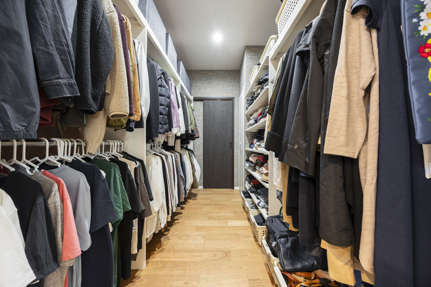 新日本ホームズ 【細部まで美しく整えた】心落ち着く上品な平屋の住まいの建築実例画像9