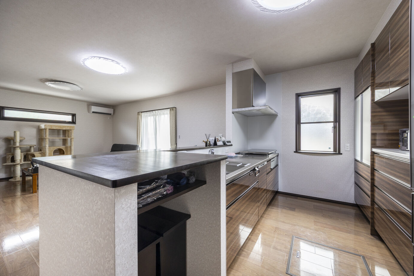 新日本ホームズ 【猫ちゃんも家族も笑顔に！】心地よさを追求した平屋の暮らしの建築実例画像5