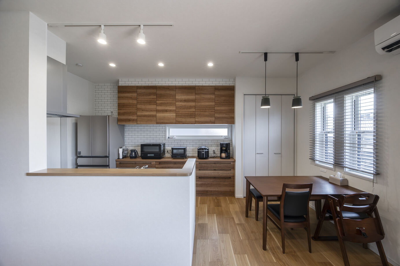 新日本ホームズ 【夫婦のこだわりが満載。】上質なデザインと機能を両立させた平屋の建築実例画像8