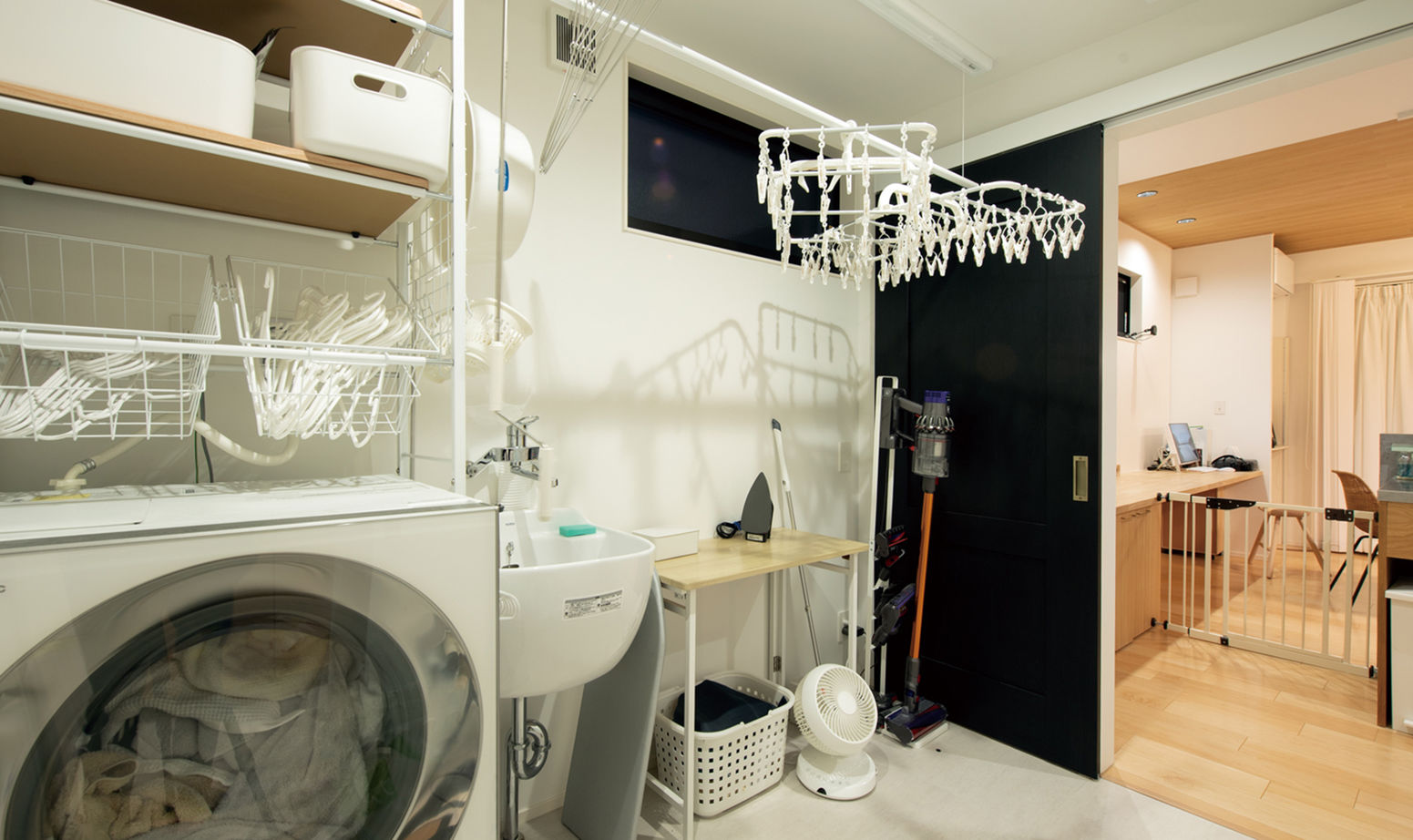 新日本ホームズ 【4000万円～で建てた家】土間からパティオへ一直線。楽しみが広がる、技あり二世帯住宅の建築実例画像10