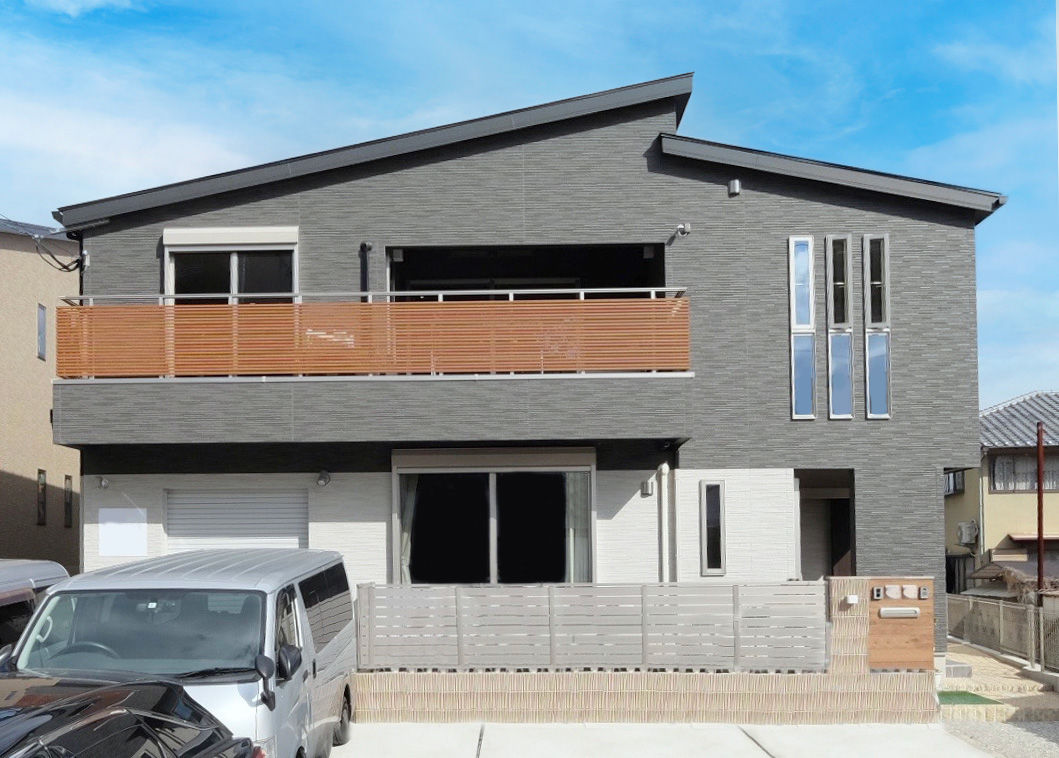 新日本ホームズ シンプルモダンなデザインとゆとりある快適な暮らしを意識した住まいの建築実例画像2